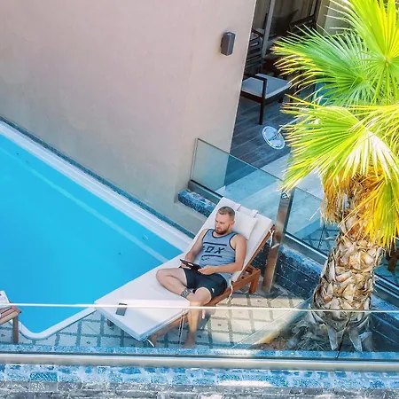 Axel Crete - Adults Only